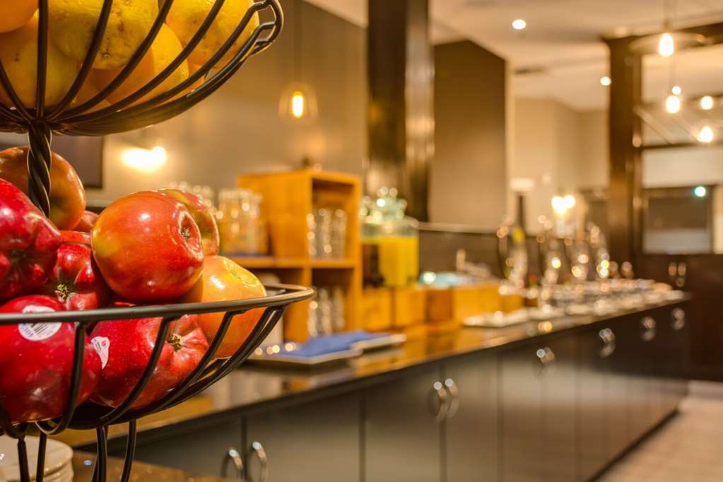 Peavine Inn & Suites High Prairie Restaurang bild