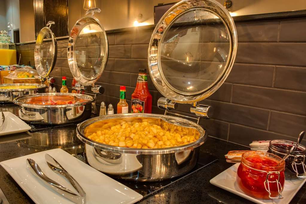Peavine Inn & Suites High Prairie Restaurang bild
