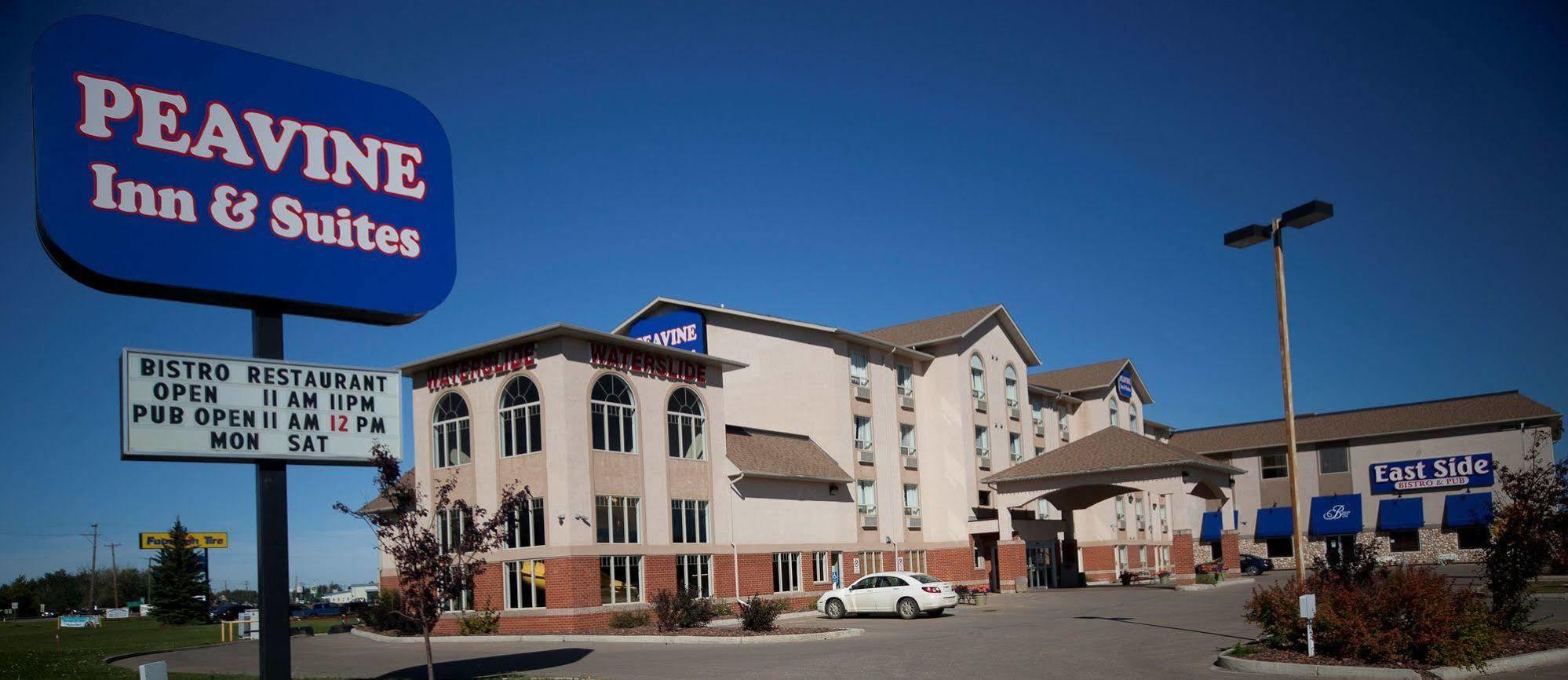 Peavine Inn & Suites High Prairie Exteriör bild